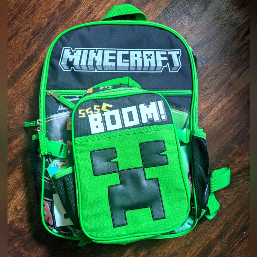 NWT Kids Minecraft backpack With Lunch Tote